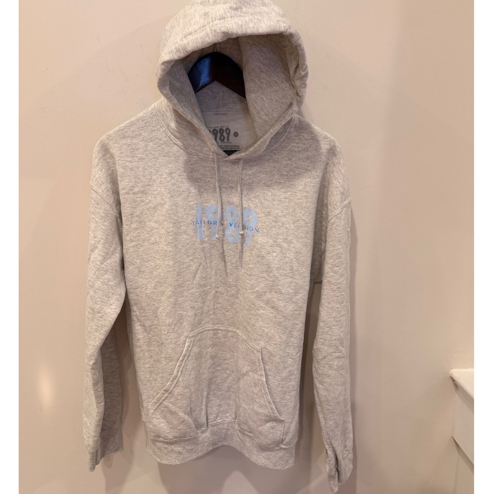 Taylor Swift 1989 Taylor's Version Heather Gray Hoodie Medium Graphic Sweatshirt